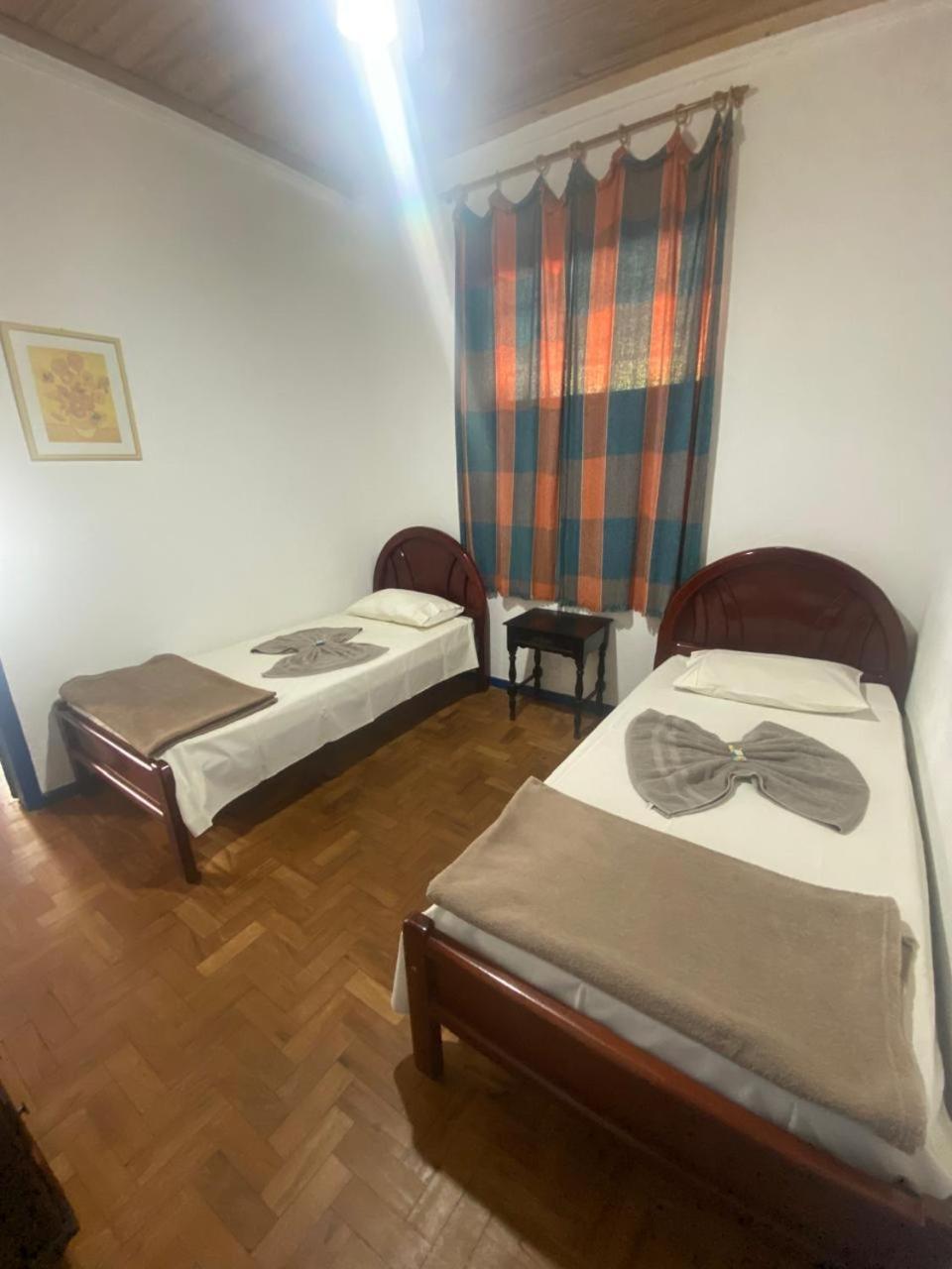 Hotel Miguel Pereira Bagian luar foto