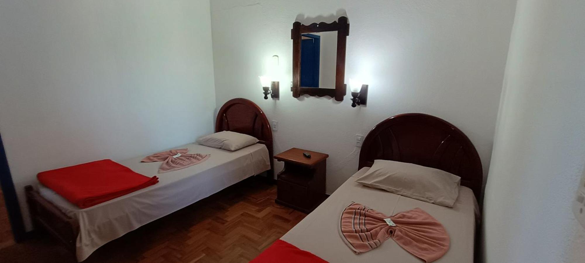 Hotel Miguel Pereira Bagian luar foto