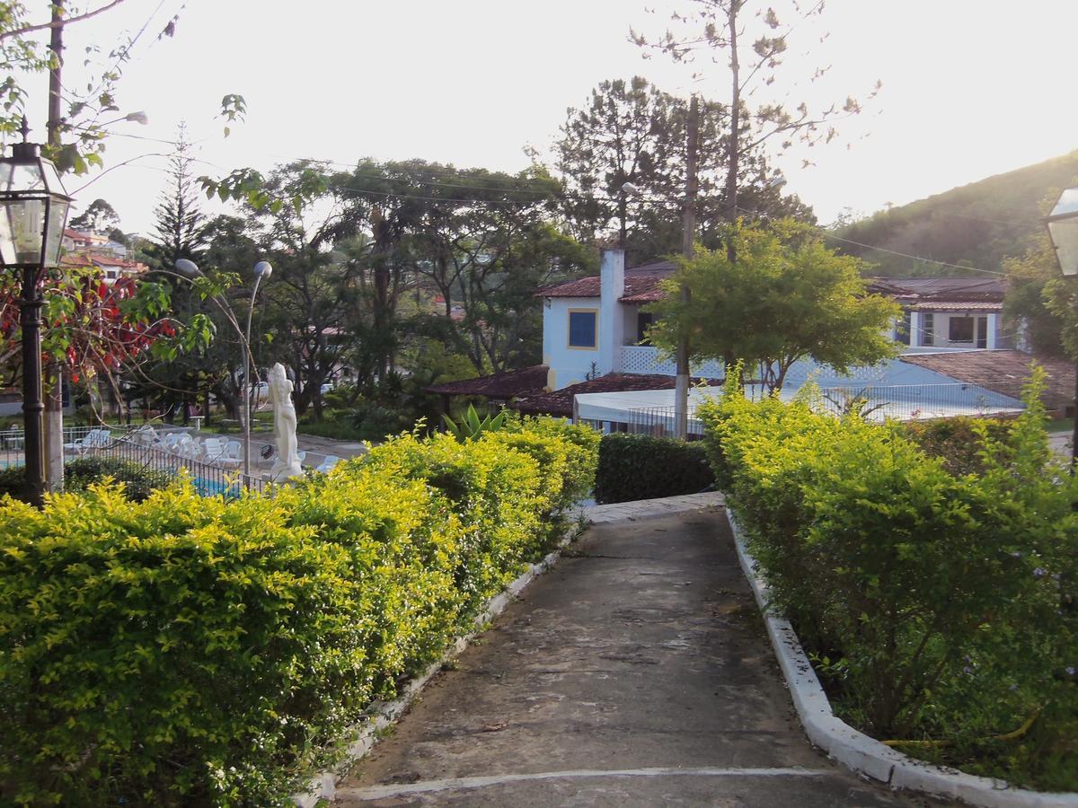 Hotel Miguel Pereira Bagian luar foto
