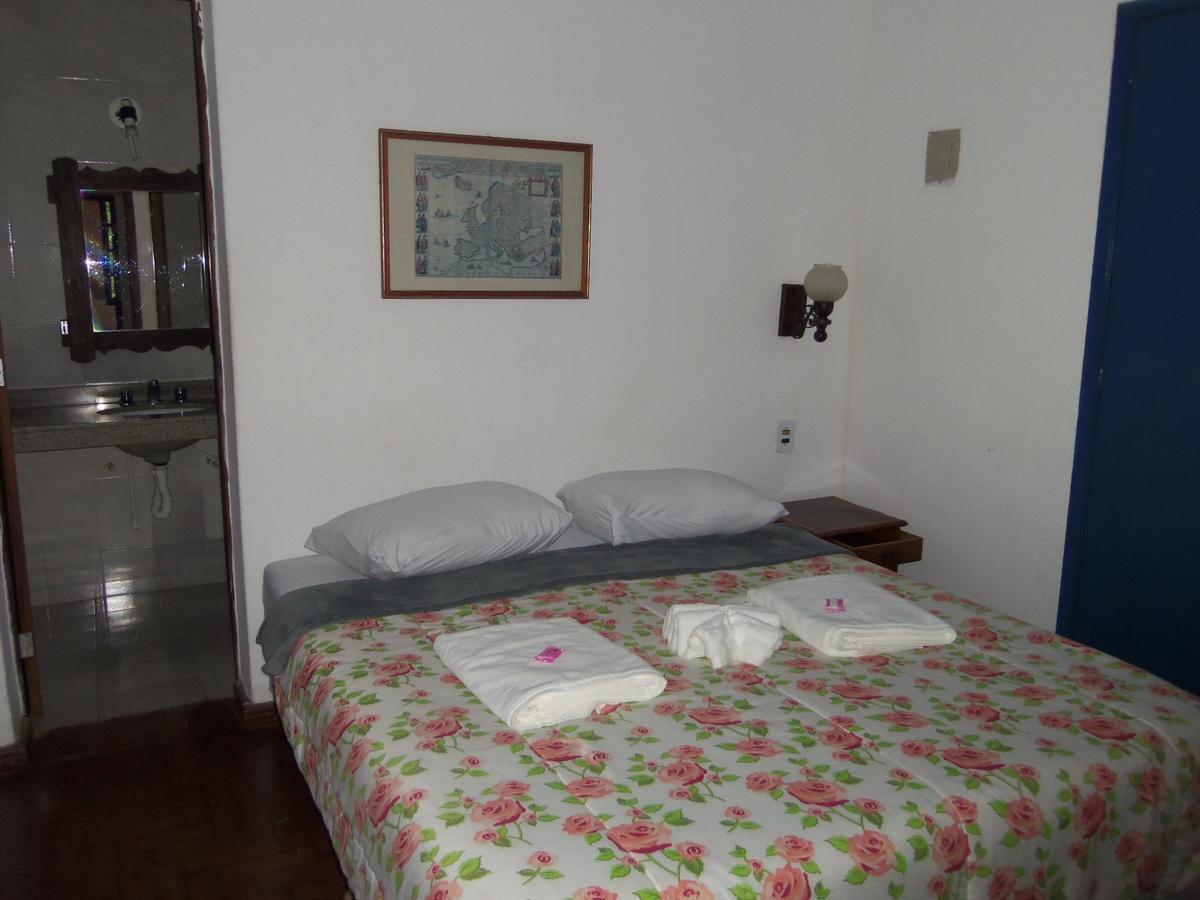 Hotel Miguel Pereira Bagian luar foto